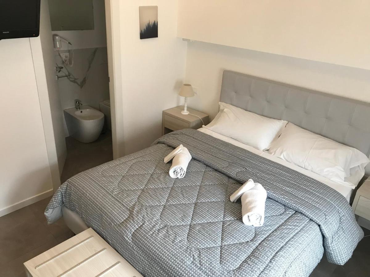 La Corte Del Sant'Orsola Rooms 博洛尼亚 外观 照片