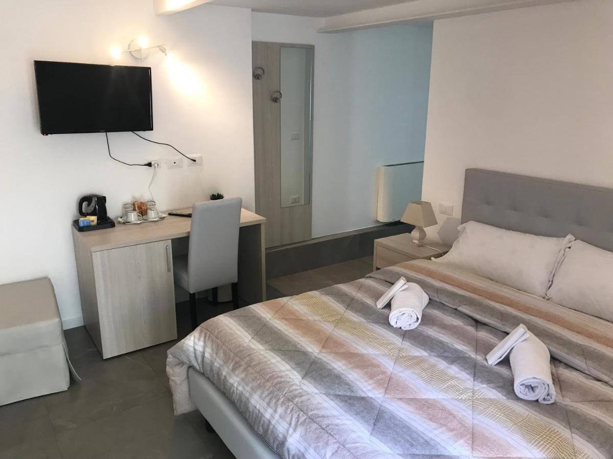 La Corte Del Sant'Orsola Rooms 博洛尼亚 外观 照片