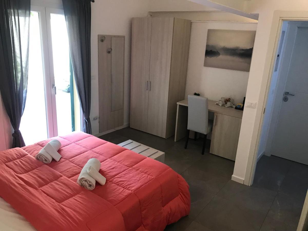 La Corte Del Sant'Orsola Rooms 博洛尼亚 外观 照片