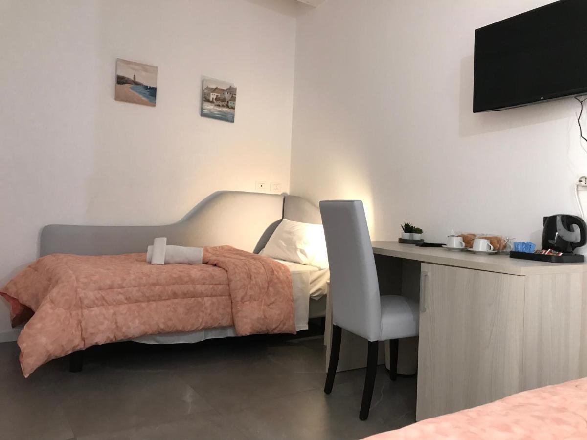 La Corte Del Sant'Orsola Rooms 博洛尼亚 外观 照片